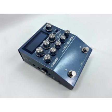 BOSS IR-200 | Pedal Simulador de Amp e Gabinete com Impulse Response